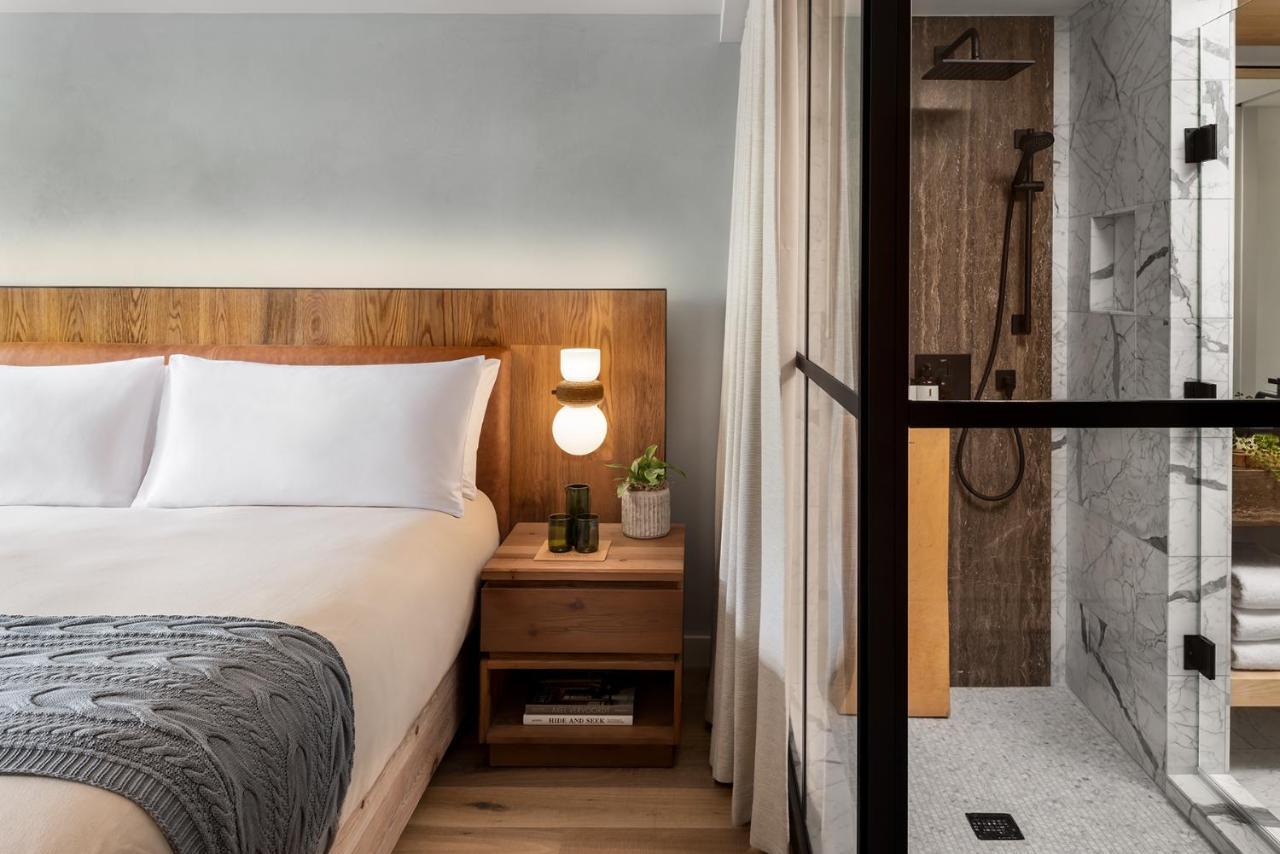 1 Hotel Торонто Екстериор снимка
