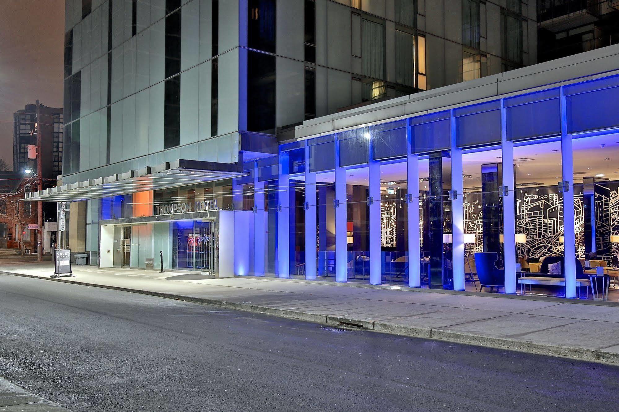 1 Hotel Торонто Екстериор снимка