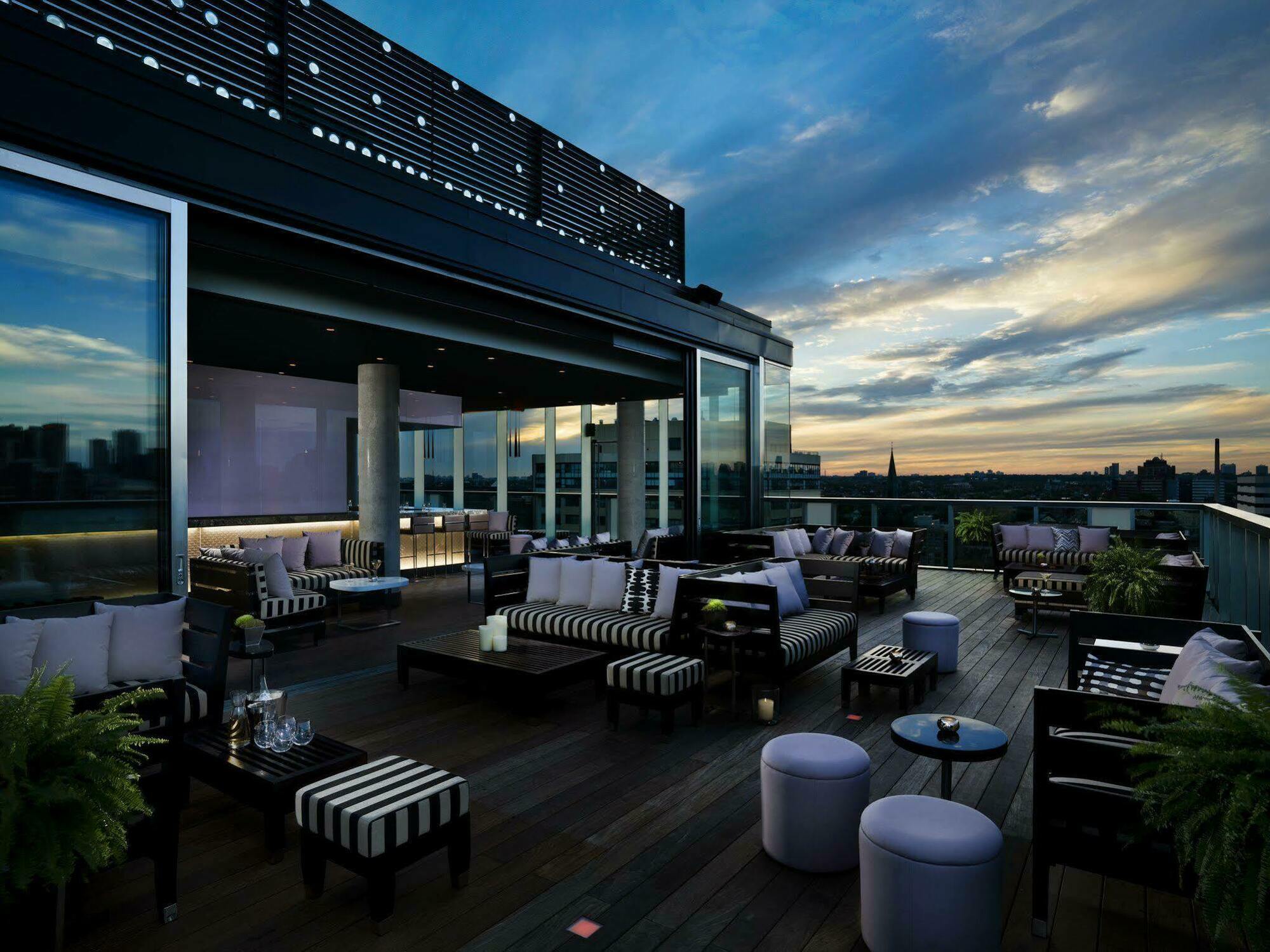 1 Hotel Торонто Екстериор снимка