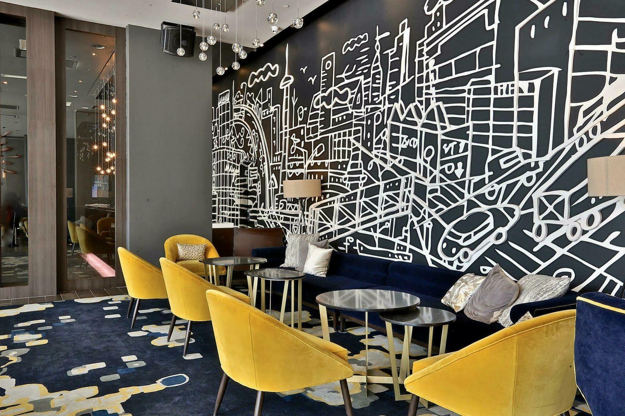 1 Hotel Торонто Екстериор снимка