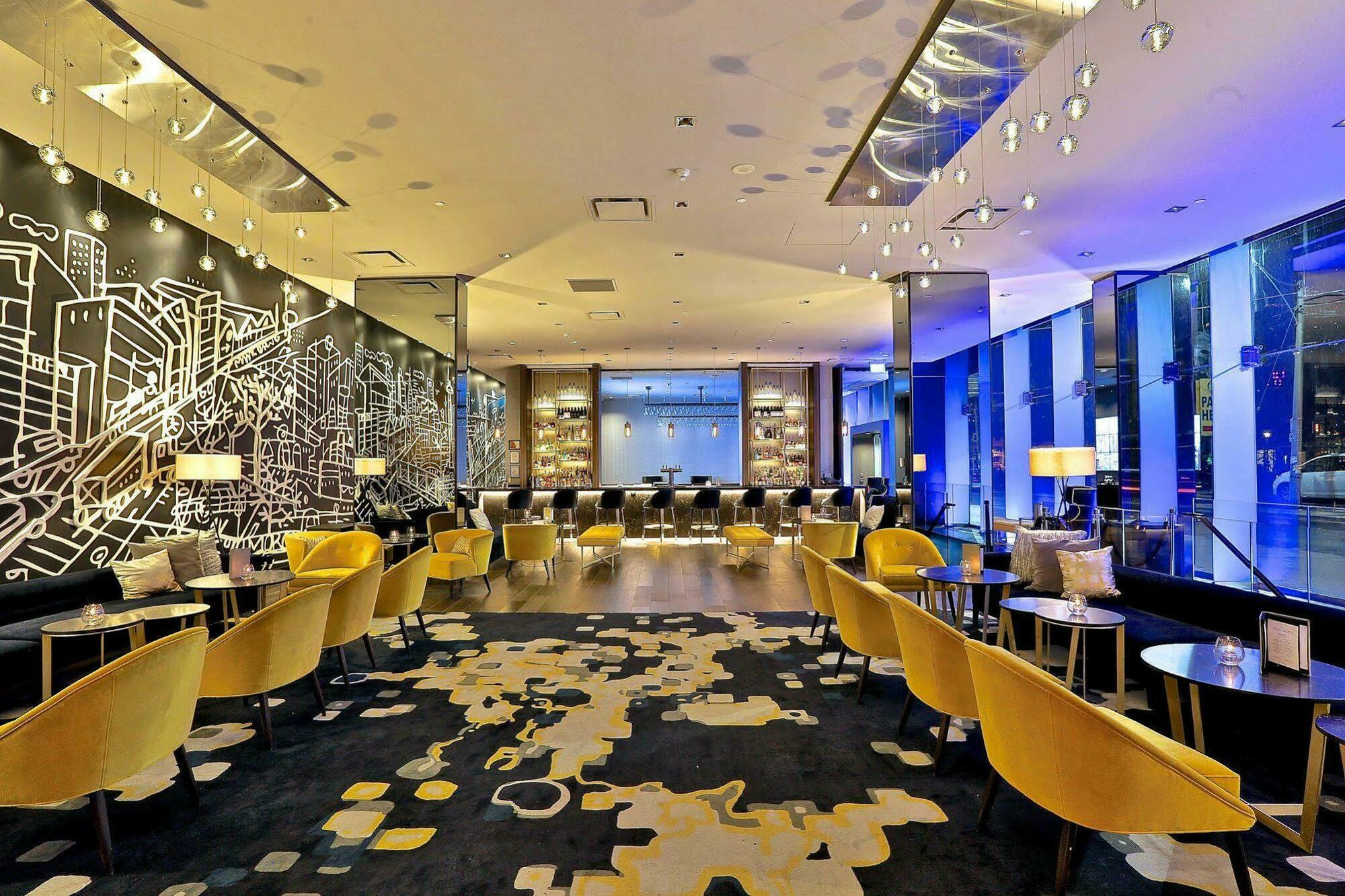 1 Hotel Торонто Екстериор снимка